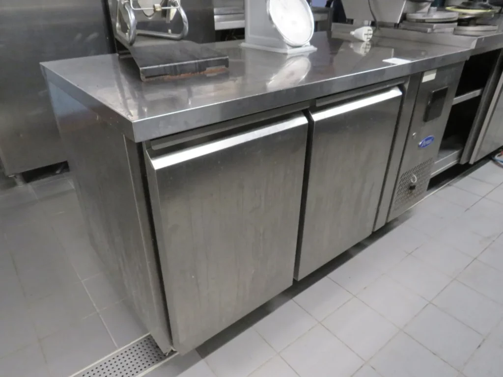 Vente matériels et mobiliers d'un restaurant