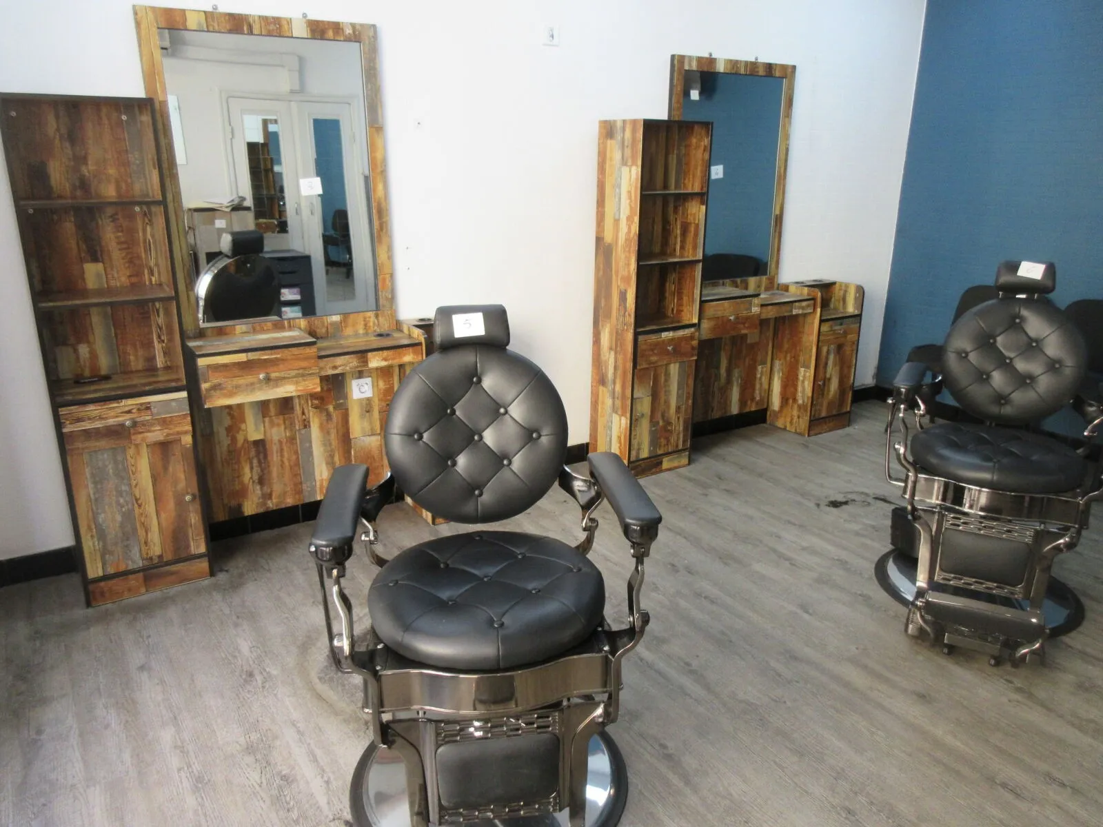 Vente mobilier et matériels d'un salon de coiffure / barbier