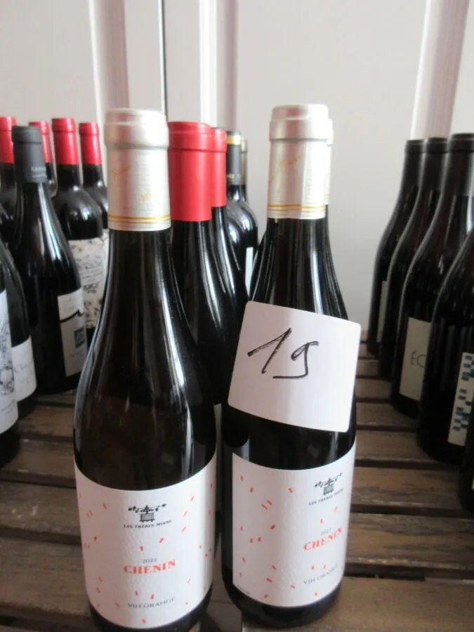 Vente bons matériels de restauration d'une cave de dégustation et stock