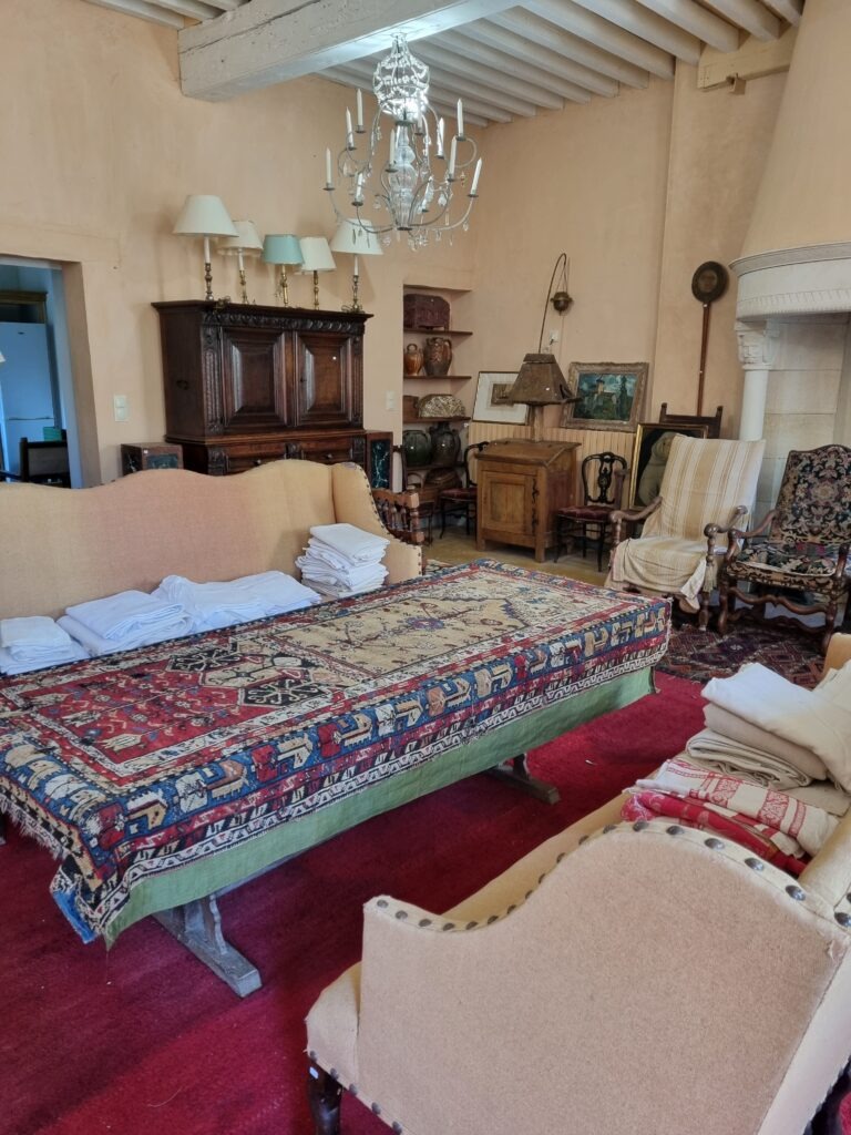 Vente entier contenu d'une belle maison