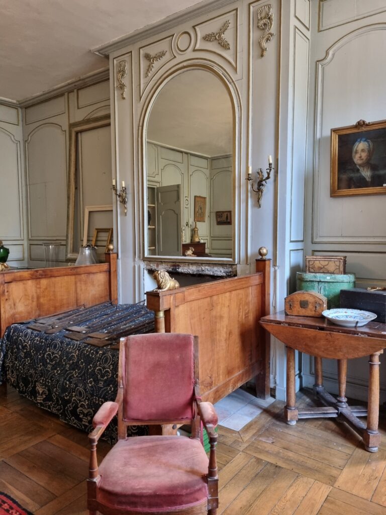 Vente entier contenu d'une belle maison