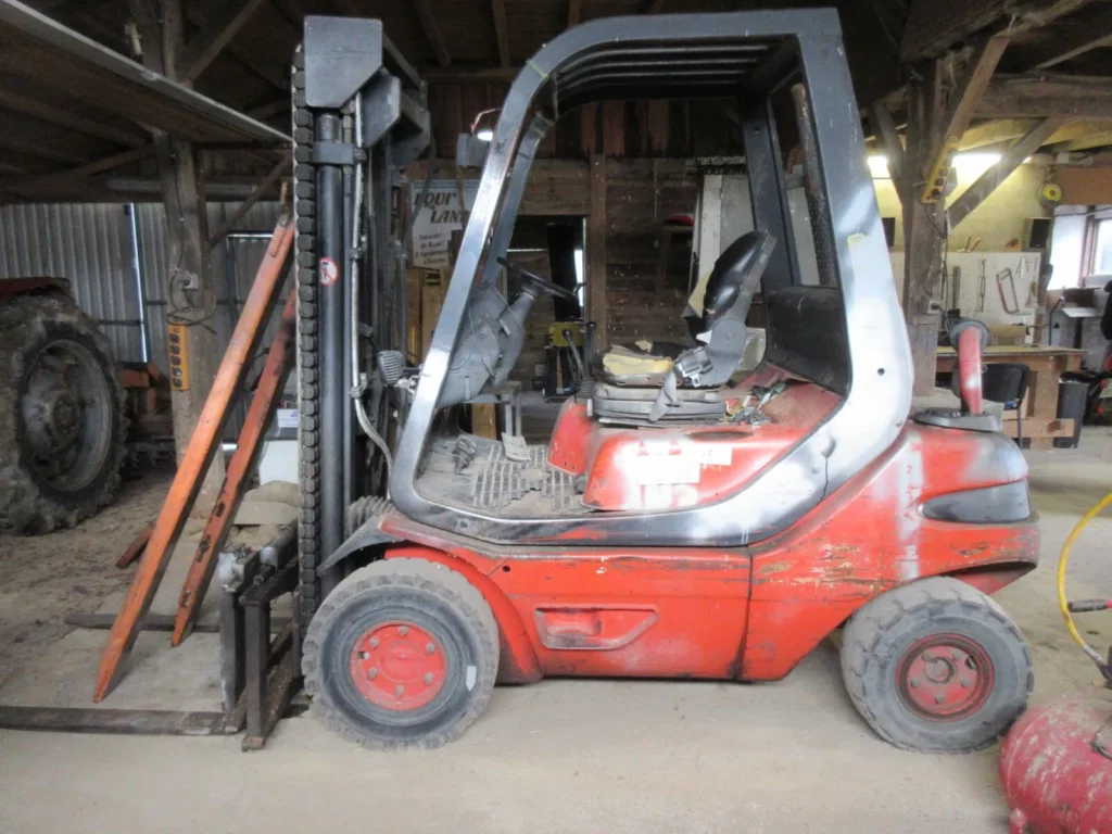 Vente chariot élévateur, outillage et matériels de menuiserie