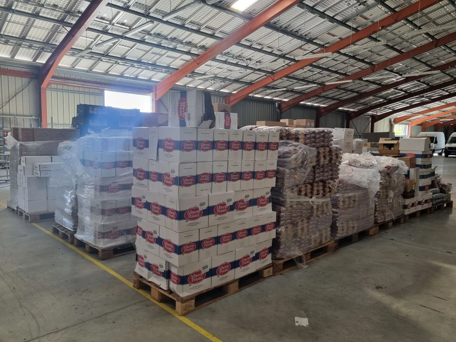 Vente véhicules, stock de produits alimentaires italiens, mobil'home, matériels de manutention, informatique