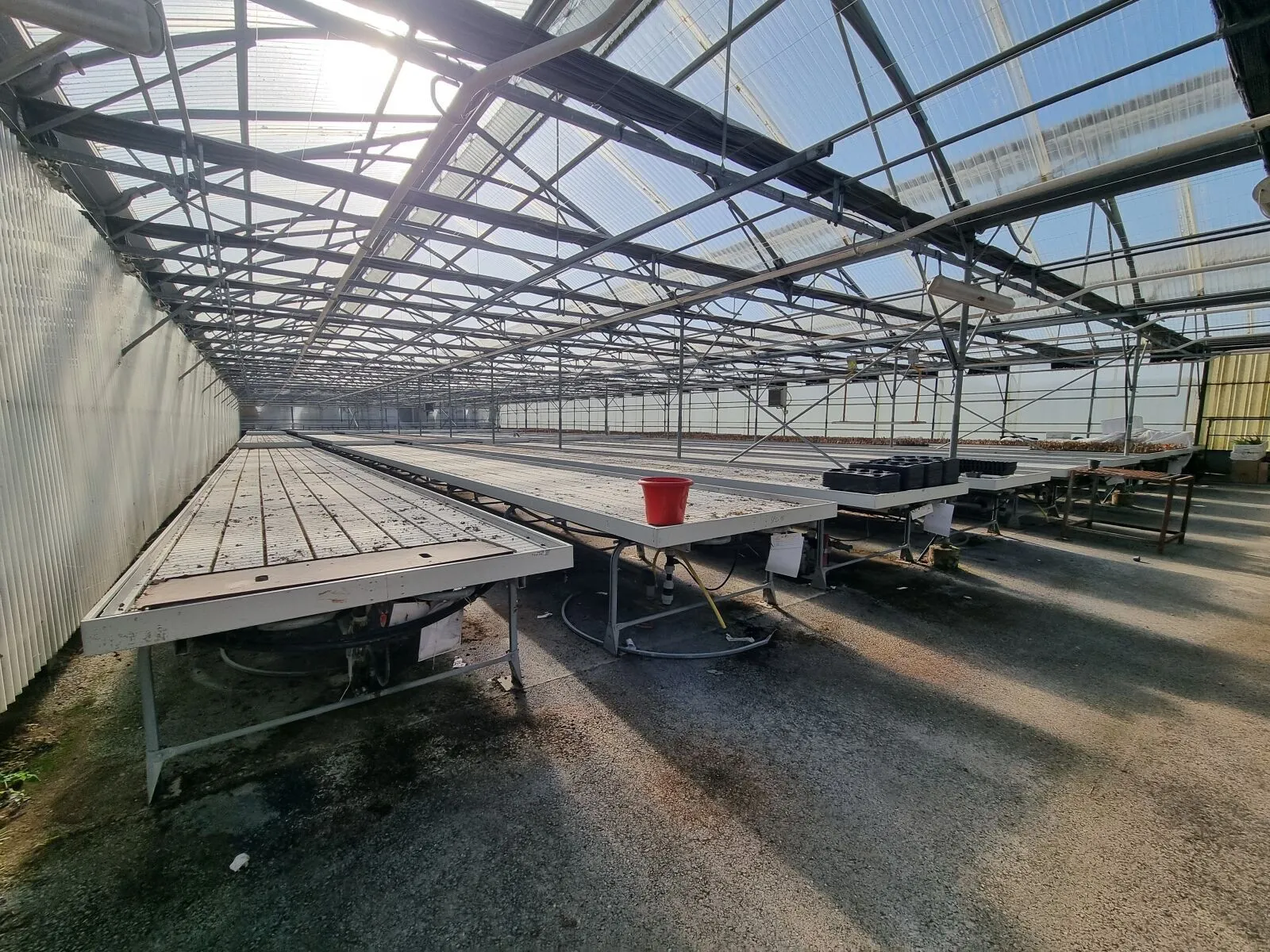Vente matériels et stock d'un horticulteur