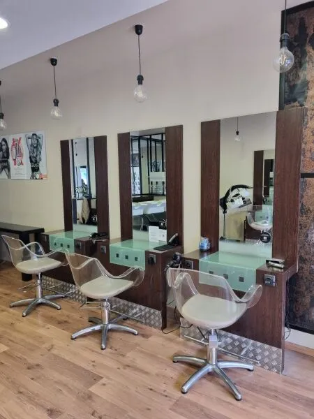 Vente matériels et stock d'un salon de coiffure
